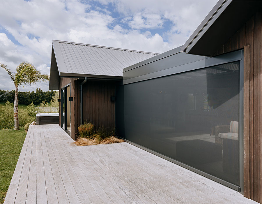 Are outdoor blinds waterproof — Ziptrak® clear PVC and mesh outdoor blinds